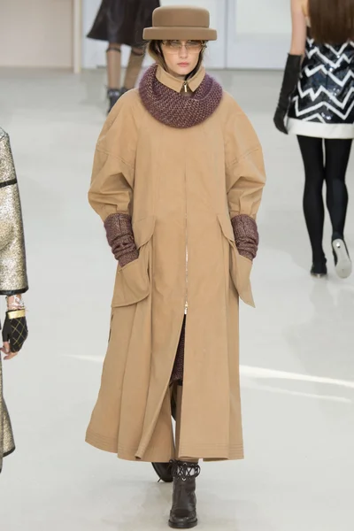 Look 67